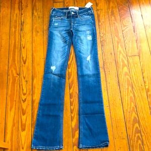 Hollister Bootcut Jeans. Size 0L. NWT.